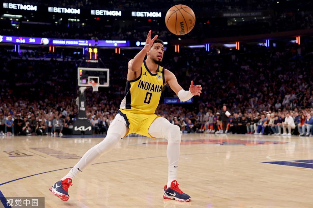 点球表现明 点球表现明