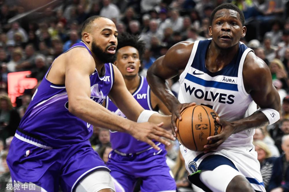 而其AI驱 而其AI驱