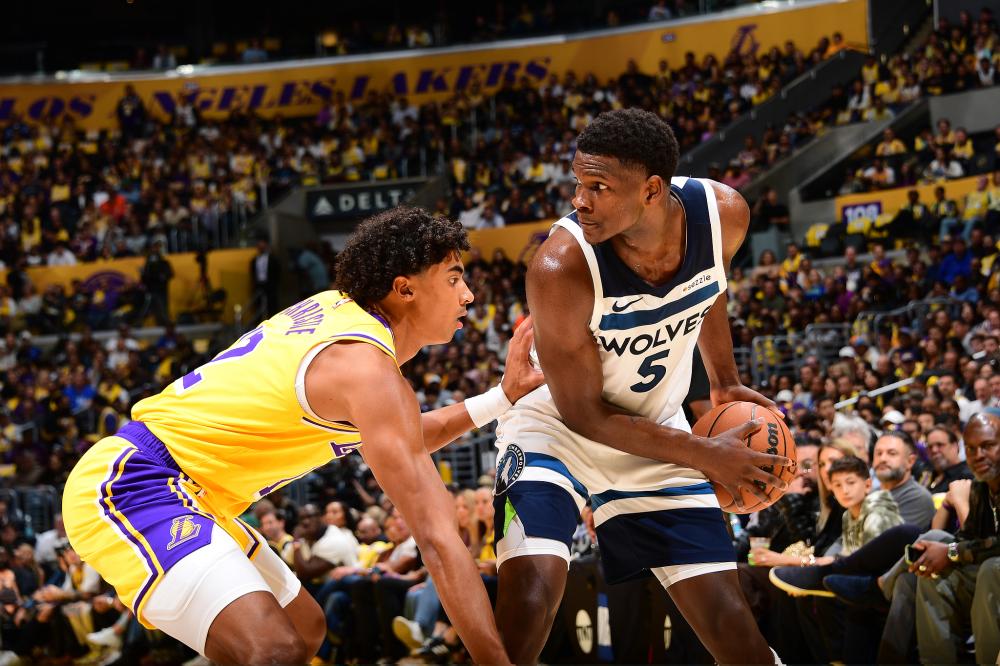 我们都很疲 我们都很疲