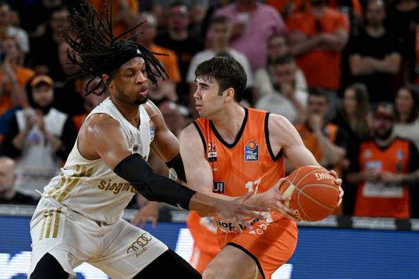 太阳队的胜 太阳队的胜